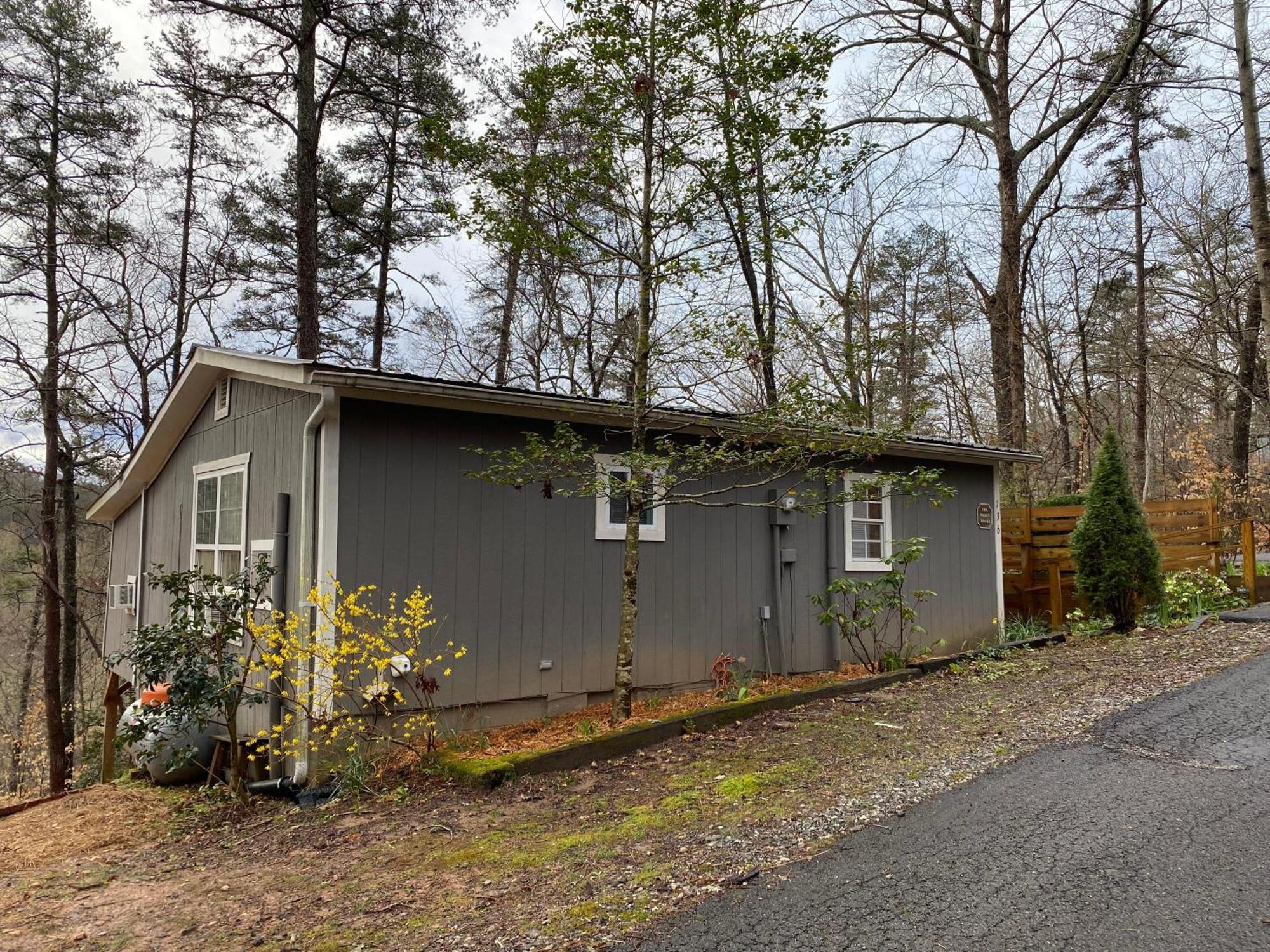 Convenient Cottage-Hot Tub, 4 Minutes To Dahlonega Eksteriør bilde